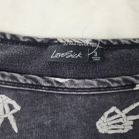 Torrid Lovesick Peace Skeleton Off Shoulder Tunic Sweatshirt Size 3 - Picture 4 of 11